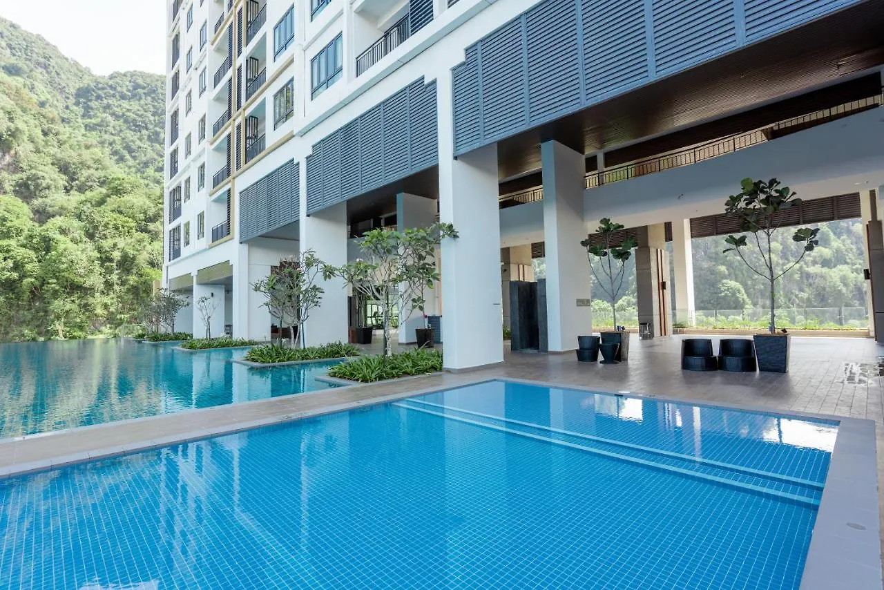 Ipoh Tambun Lost World Sunway Onsen Suite 2R 8Pax Mira Theme Park View
