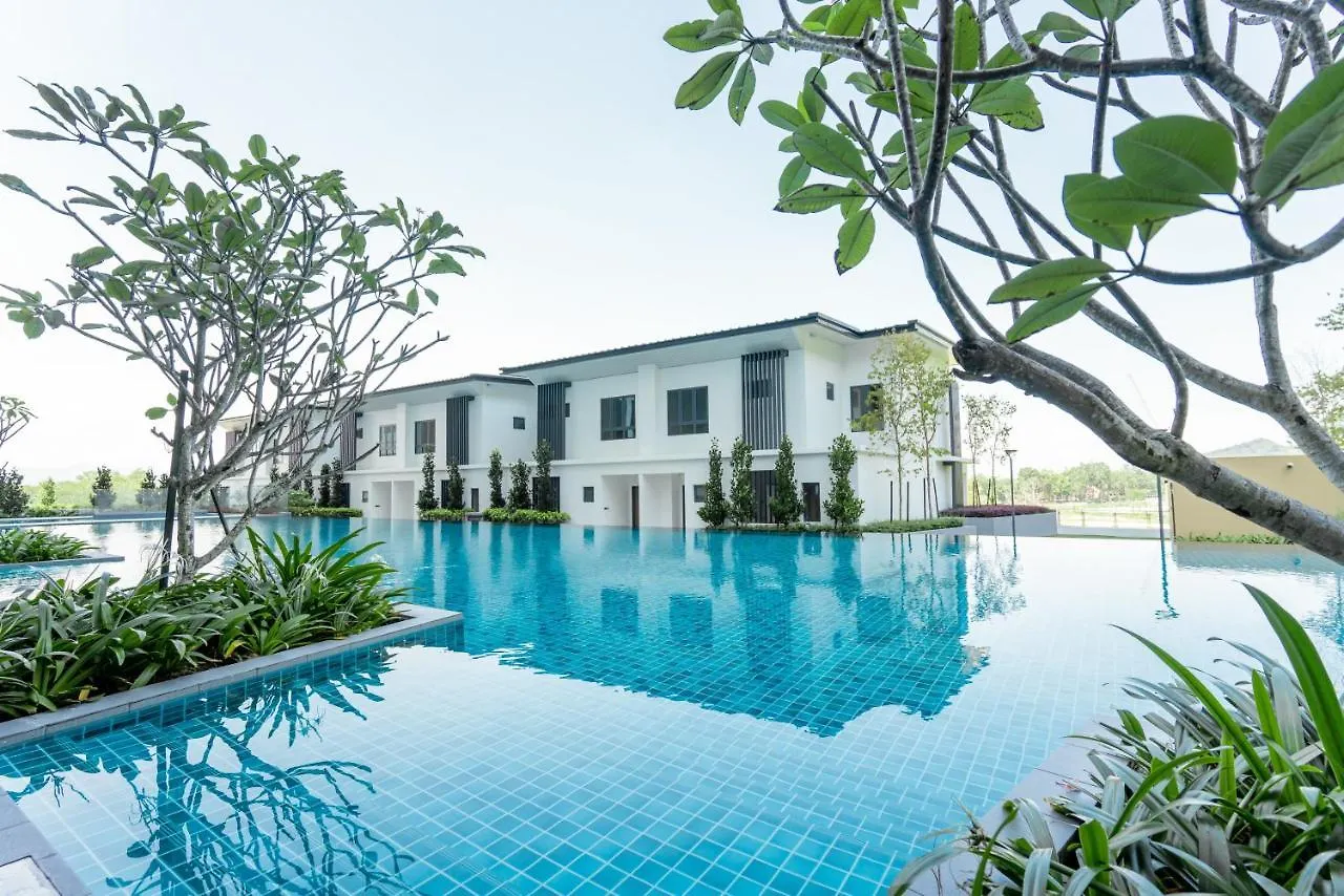Ipoh Tambun Lost World Sunway Onsen Suite 2R 8Pax Mira Theme Park View