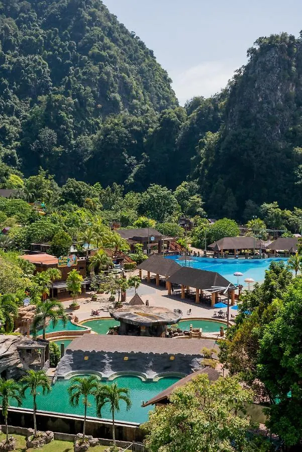 Ipoh Tambun Lost World Sunway Onsen Suite 2R 8Pax Mira Theme Park View Lejlighed