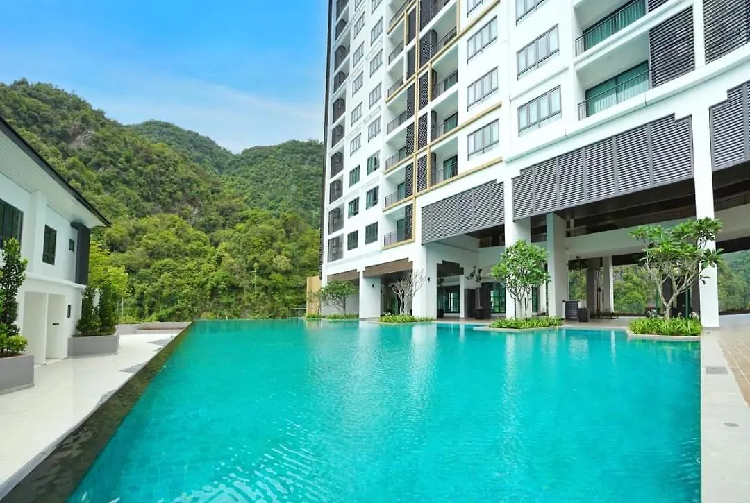Ipoh Tambun Lost World Sunway Onsen Suite 2R 8Pax Mira Theme Park View