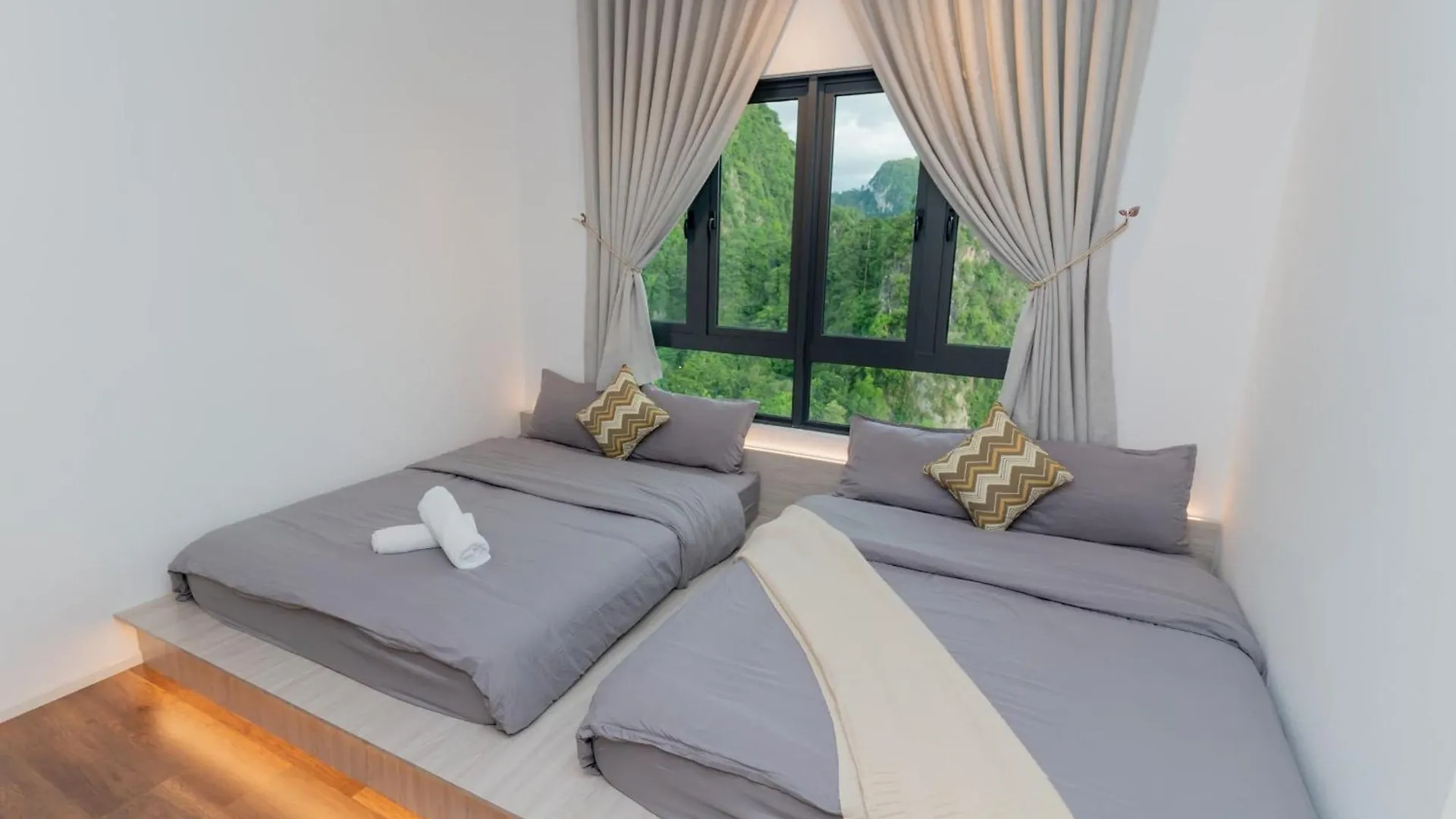 Lejlighed Ipoh Tambun Lost World Sunway Onsen Suite 2R 8Pax Mira Theme Park View